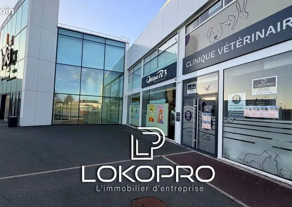 Local commercial 136 m² 