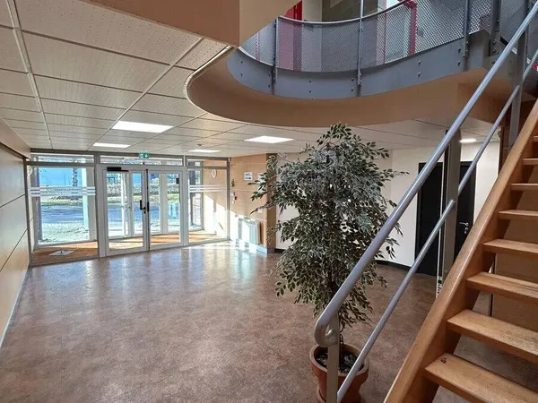Bureaux 1059 m² 