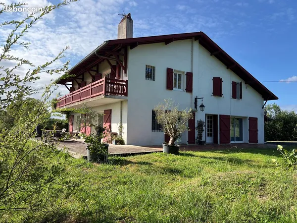 Appartement 4 pièces 126 m² 