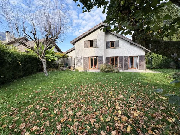 Maison 6 pièces 148 m² 