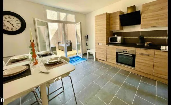 T2 Hypercentre avec Patio au calme 