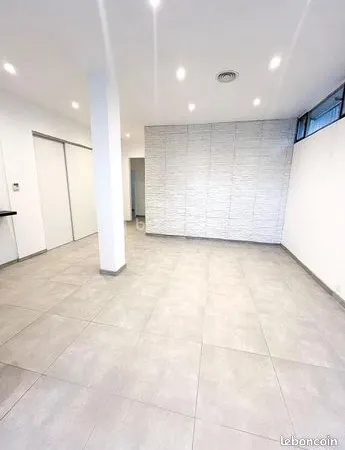 Loft 3 pièces 83 m² 