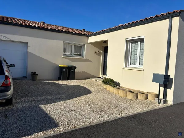 Maison de plain-pied 4 pièces 108 m² 