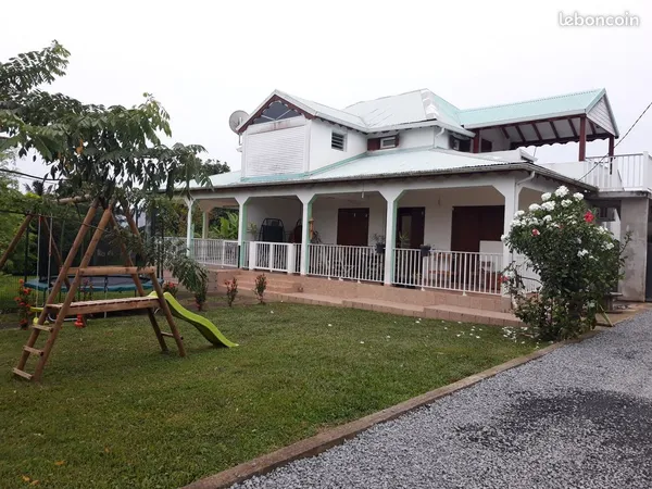Haut de villa à louer 