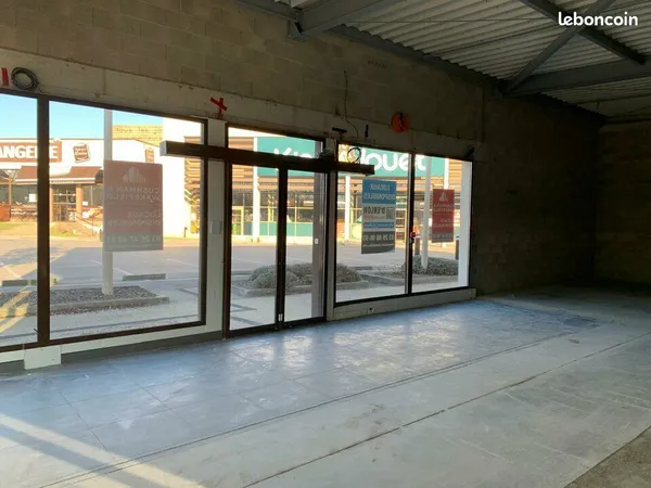 Local commercial 150 m² 
