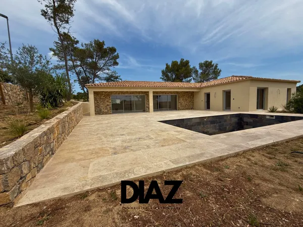 Villa neuve 6 pièces o 171 m2 o Terrain 1 173 m2 
