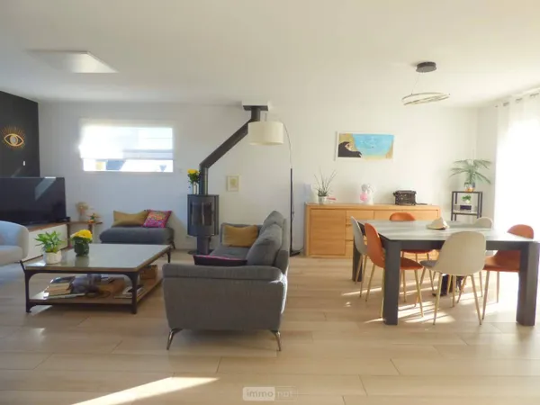 Maison 8 pièces 145 m² 