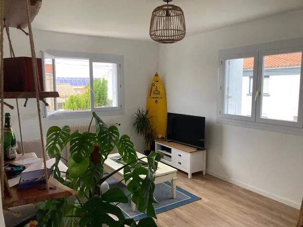 Loue chambre dans appartement 