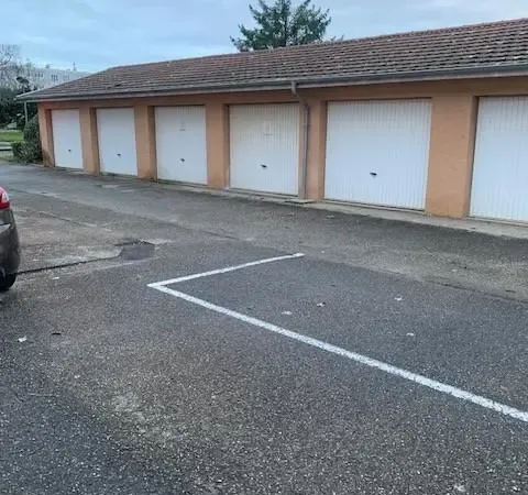 Parking - Garage Location Charvieu-Chavagneux   90€