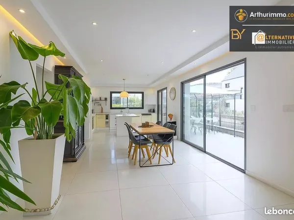 Maison 6 pièces 142 m² 