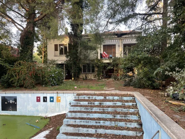 Maison 10 pièces 285 m² 