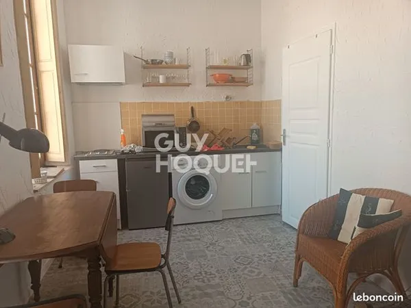 Studio 1 pièce 28 m² 