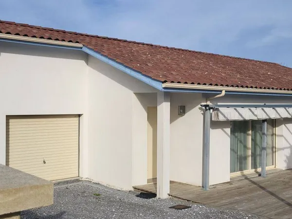 Maison de plain-pied 4 pièces 95 m² 