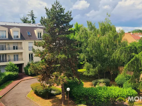 THIAIS centre-ville 4 p, balcon, cave et parking 