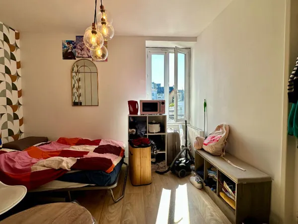 EXCLUSIVITÉ STUDIO MEUBLÉ PROCHE GARE ET CENTRE VILLE A VENDRE 