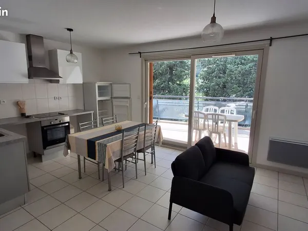 Appartement meublé 2 pièces 45 m² - Agroparc 