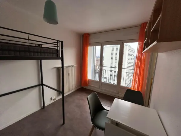 Studio 1 pièce 17 m² 