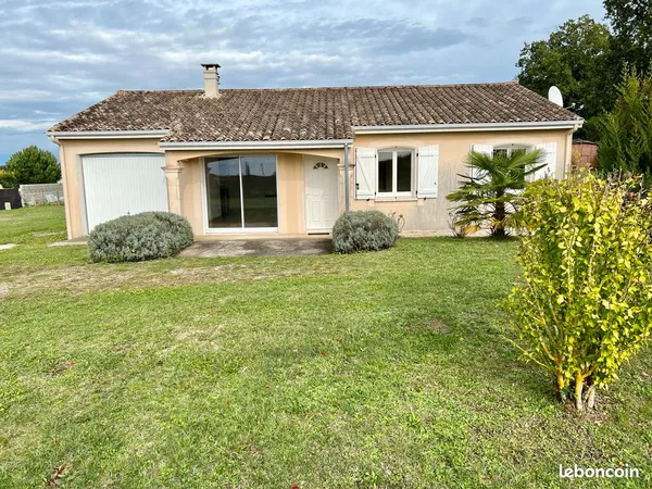 Magnifique Maison de plein pied avec jardin et garage attenant 