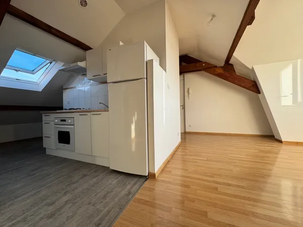 Appartement T3 avec garage. 