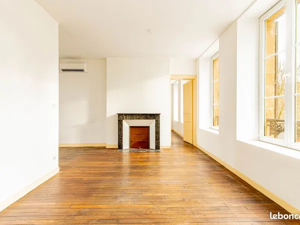 Appartement 3 pièces 83 m² 