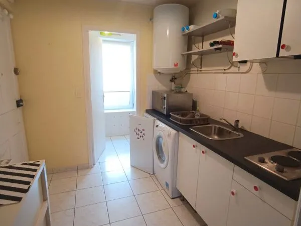 Petit Meublé quartier ST Marc 