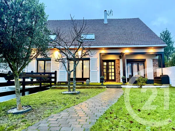Maison 8 pièces 209 m² 