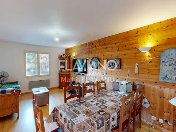 APPARTEMENT T3 - GARAGE - PROCHE CENTRE-VILLE BARCELONNETTE 