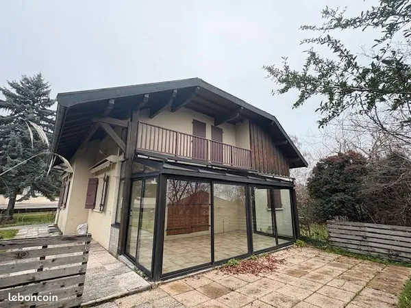 Maison 5 pièces 151 m² 