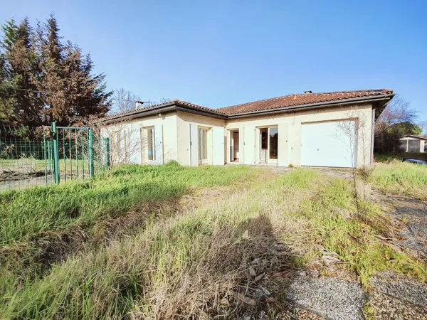 4400 m² constructibles + maison piscine garage 