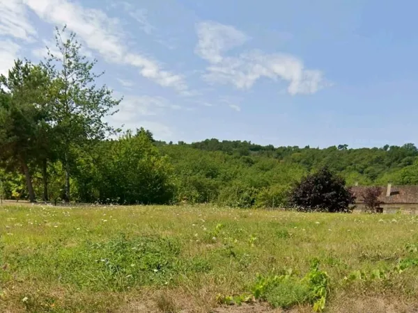 Terrain 1 200 m² Marcillac Saint Quentin 