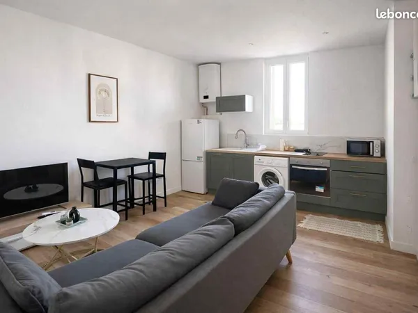 Joli T2 meublé climatisé avec terrasse 