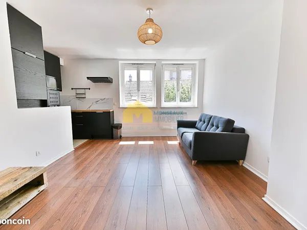 Studio 1 pièce 23 m² 