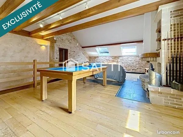 Maison 8 pièces 204 m² 