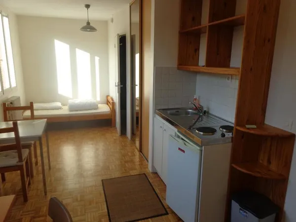 Studio 1 pièce 19 m² 