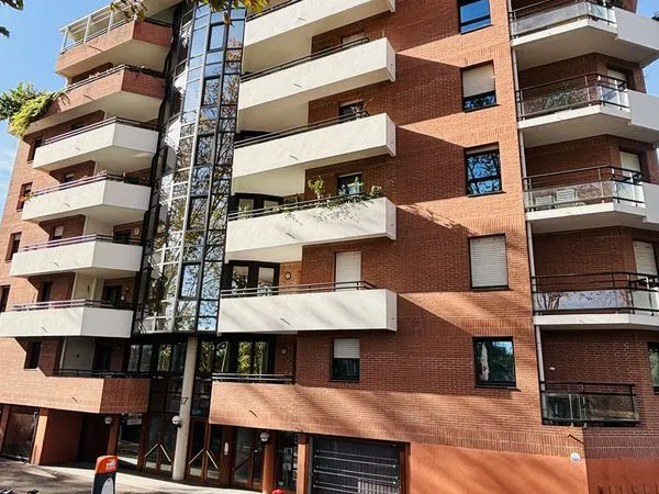 Studio 1 pièce 25 m² 
