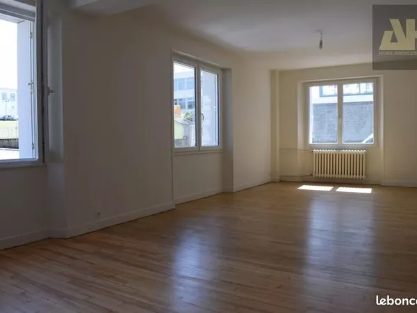 Appartement 4 pièces 82 m² 
