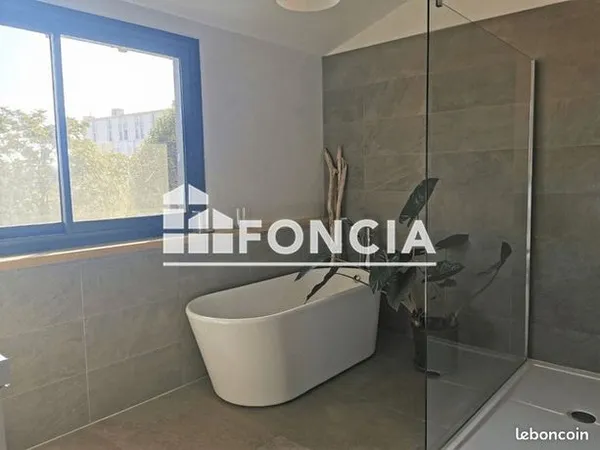 Appartement 5 pièces 150 m² 