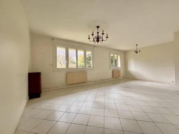 Rond point de Paris - Blanche de Castille - Appartement T3 avec stationnement 