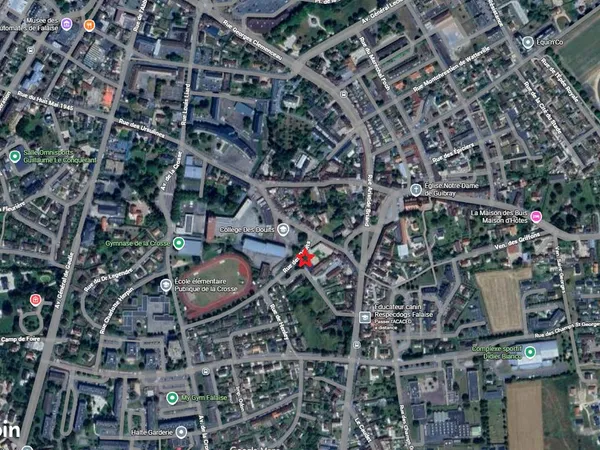 Terrain 896 m² FALAISE 