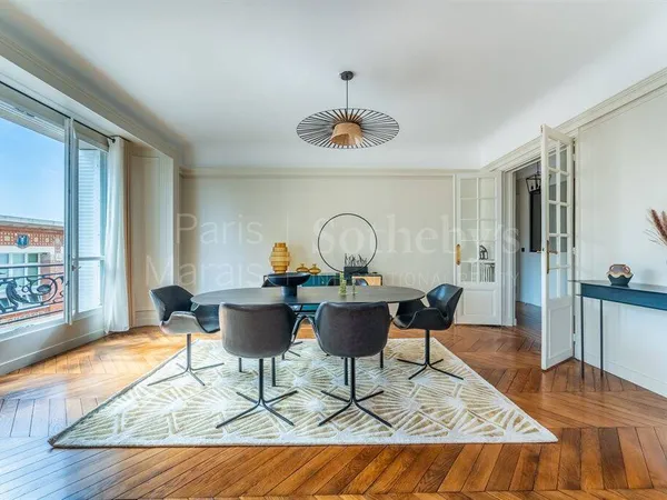 Appartement 5 pièces 150 m² 