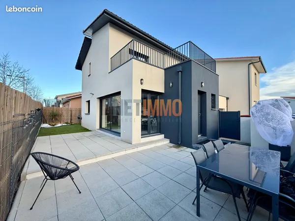 Villa 4 pièces 96 m² 