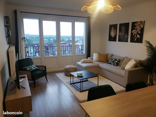 Chambre 11m2 - 550 Euros - Croix centre - Sous location 