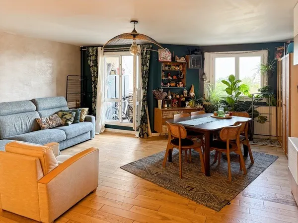 Appartement 4 pièces de 83m² à MONTREUIL (93) 