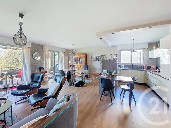 Appartement 5 pièces 97 m² 
