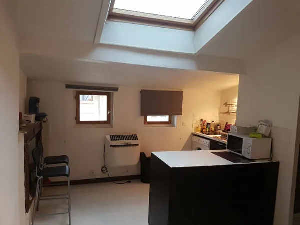 Studio 1 pièce 20 m² 