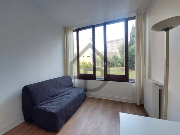 Appartement 1 pièce 14 m² 