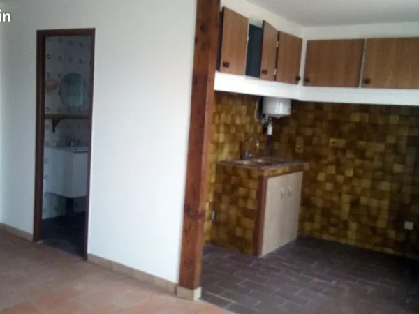 Loue appartement F2 
