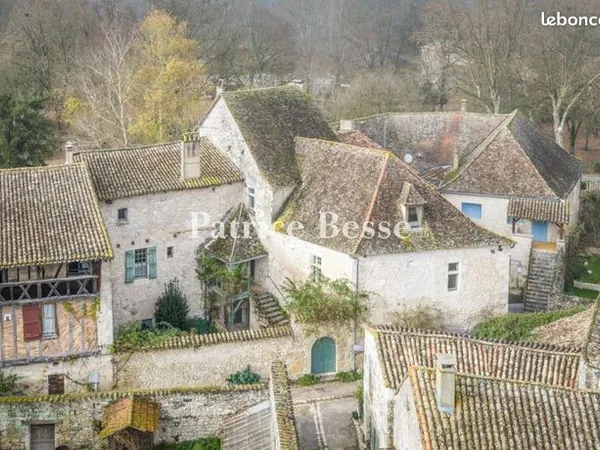 Maison 6 pièces 280 m² 