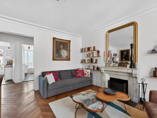 APPARTEMENT TRAVERSANT DEUX CHAMBRES 