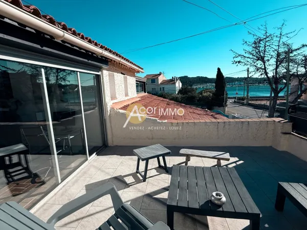La Seyne Sur Mer, Les Sablettes, Maison de 220m2 divisé en deux 